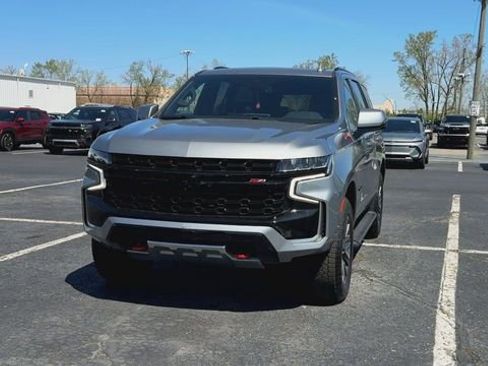 Used 2023 Chevrolet Tahoe Z71 w/ Luxury Package image 3