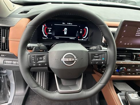 New 2026 Nissan Pathfinder Platinum AWD/4WD image 16