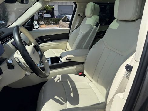 Used 2023 Land Rover Range Rover SE AWD/4WD image 10