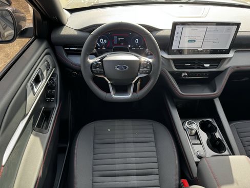 New 2026 Ford Explorer ST-Line w/ ST-Line Street Pack image 14