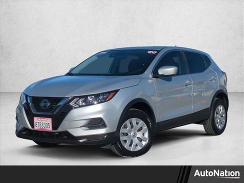Used 2020 Nissan Rogue Sport S image 1