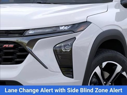 New 2026 Chevrolet Trax RS w/ Sunroof Package FWD image 11