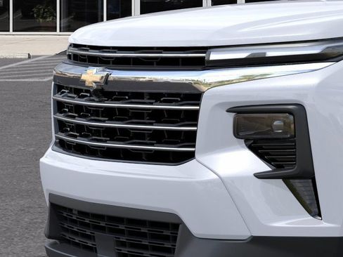 New 2026 Chevrolet Traverse LT w/ Driver Confidence Package FWD image 13