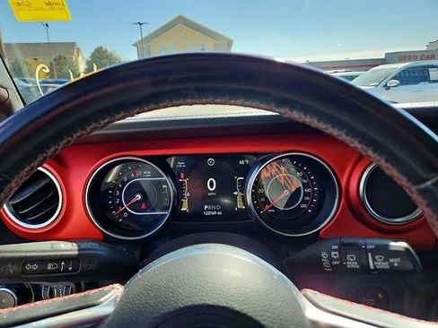 Used 2020 Jeep Wrangler Unlimited Rubicon image 14