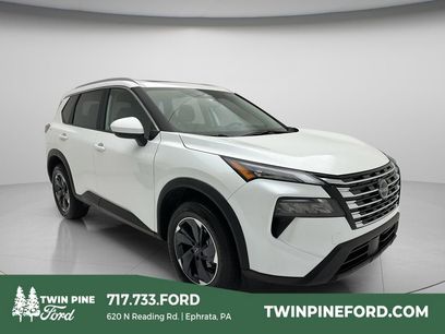 Used 2025 Nissan Rogue SV w/ SV Premium Package