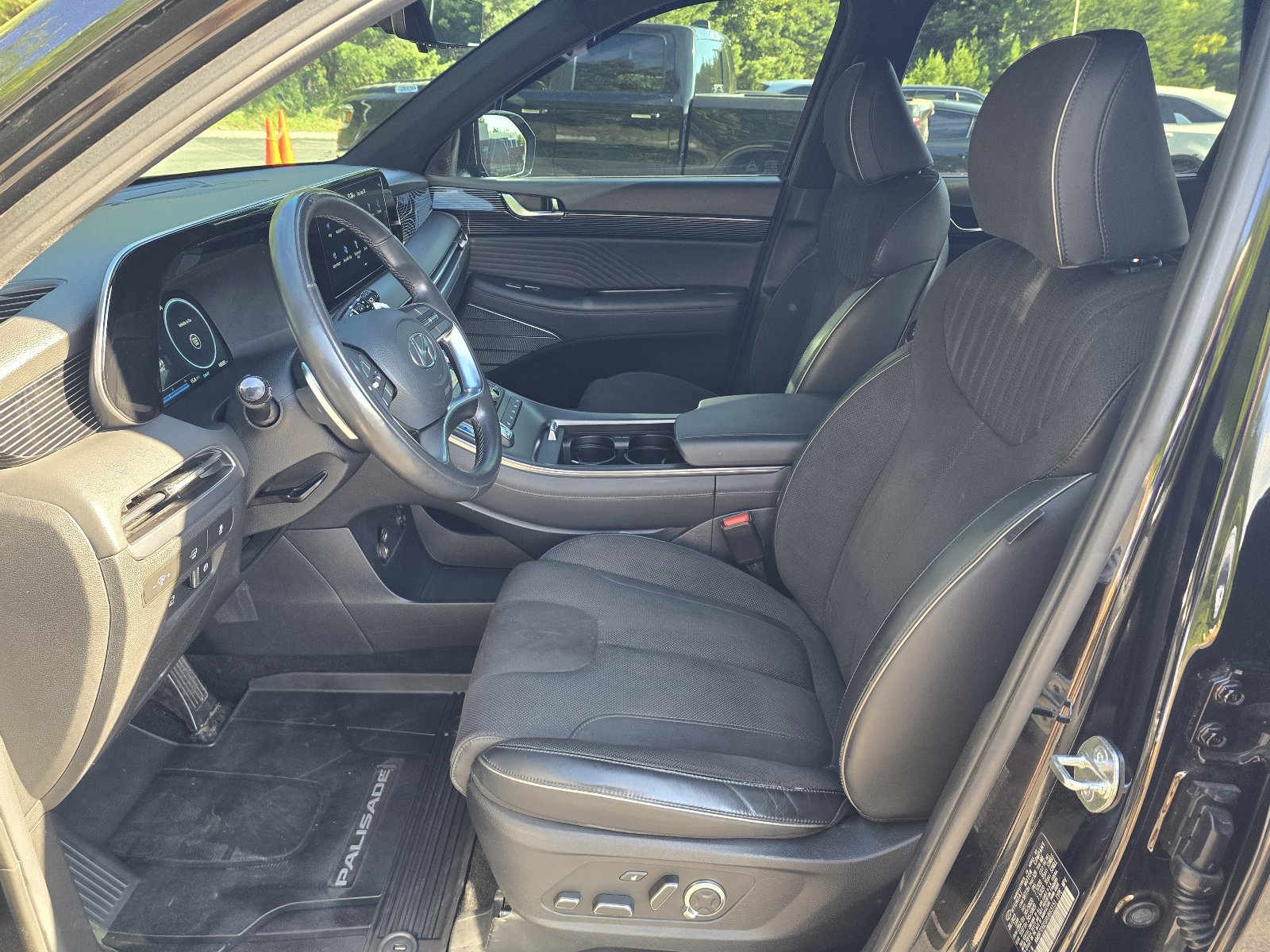 Used 2024 Hyundai Palisade Calligraphy AWD/4WD image 12