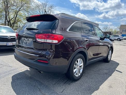 Used 2016 Kia Sorento LX AWD/4WD image 4