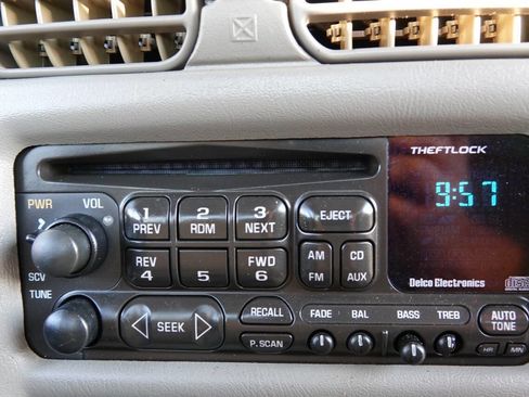 Used 2000 Chevrolet S10 Pickup LS w/ Preferred Equipment Group image 64