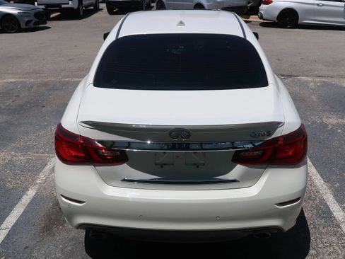 Used 2019 INFINITI Q70 Luxe w/ Sport Package RWD image 16