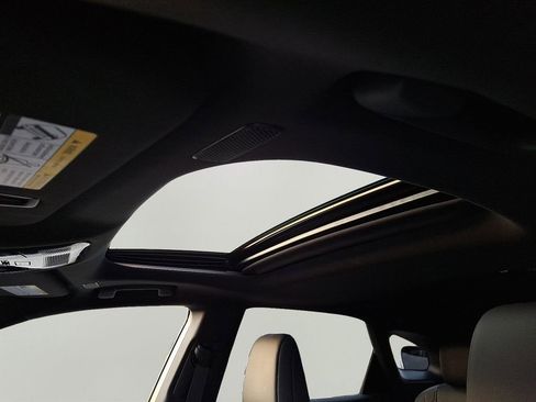 Used 2025 Lexus RX 350 Premium image 15