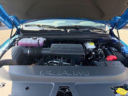 New 2026 RAM 1500 4x4 Crew Cab image 32