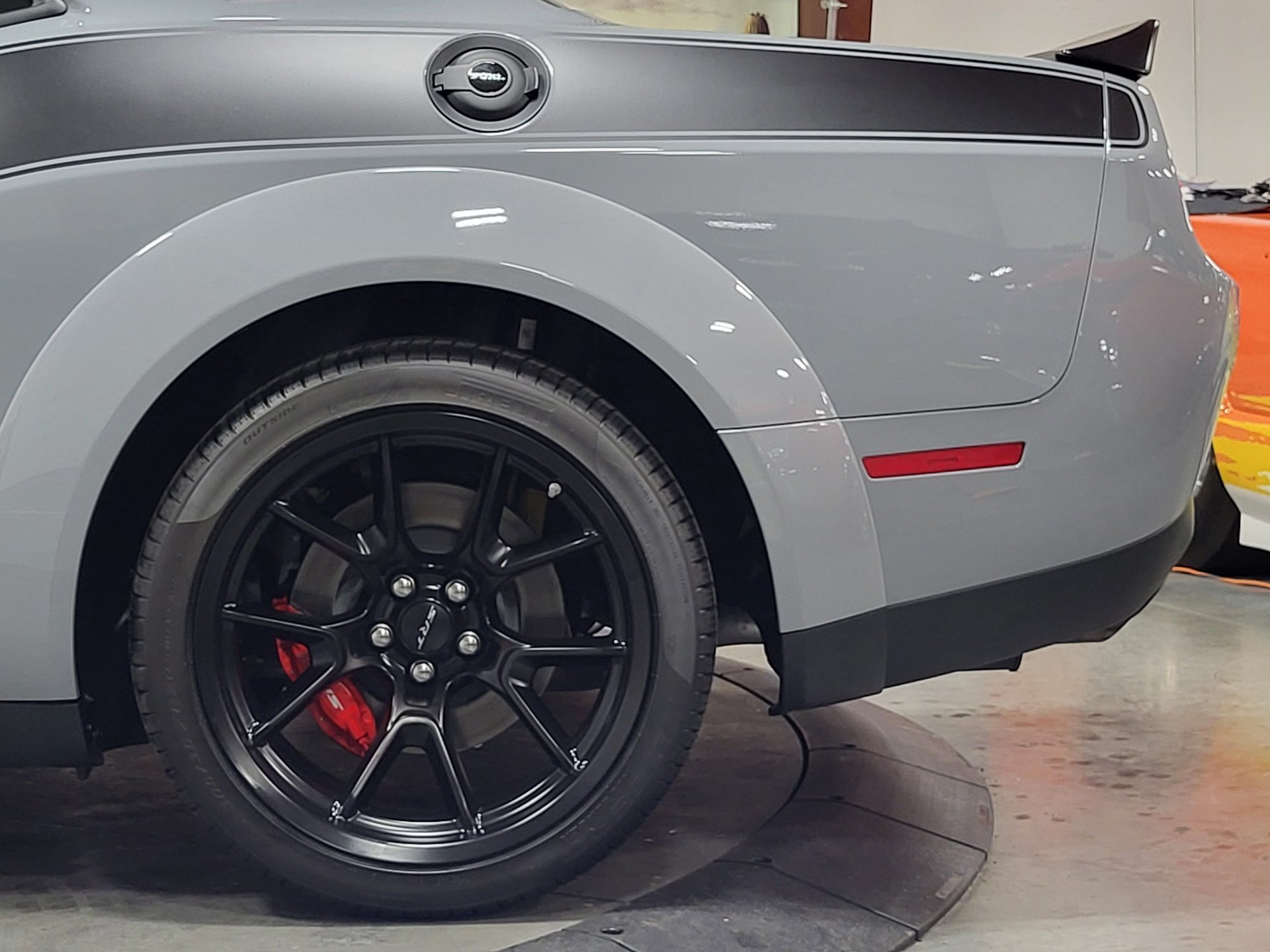 Used 2022 Dodge Challenger SRT Hellcat RWD image 6