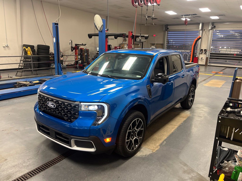 Certified 2026 Ford Maverick Lariat w/ 4K Tow Package AWD/4WD image 2