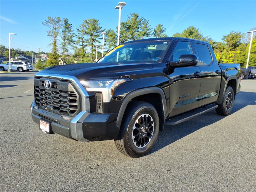 Used 2025 Toyota Tundra SR5 w/ TRD Off-Road Package AWD/4WD image 14