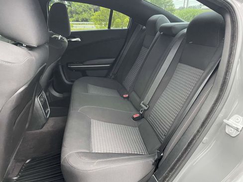 Used 2019 Dodge Charger GT RWD image 12