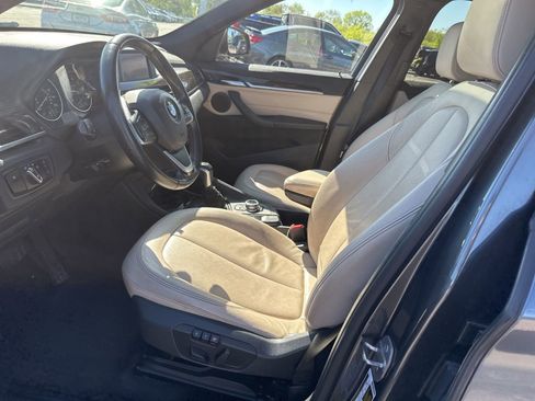 Used 2017 BMW X1 xDrive28i AWD/4WD image 11