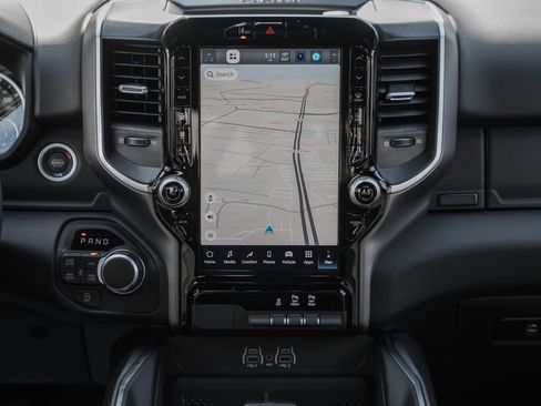 New 2026 RAM 1500 4x4 Crew Cab image 25