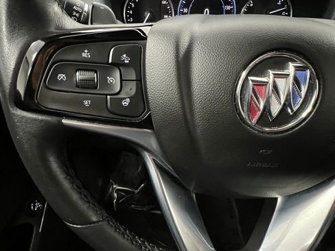 Used 2024 Buick Enclave Premium image 30