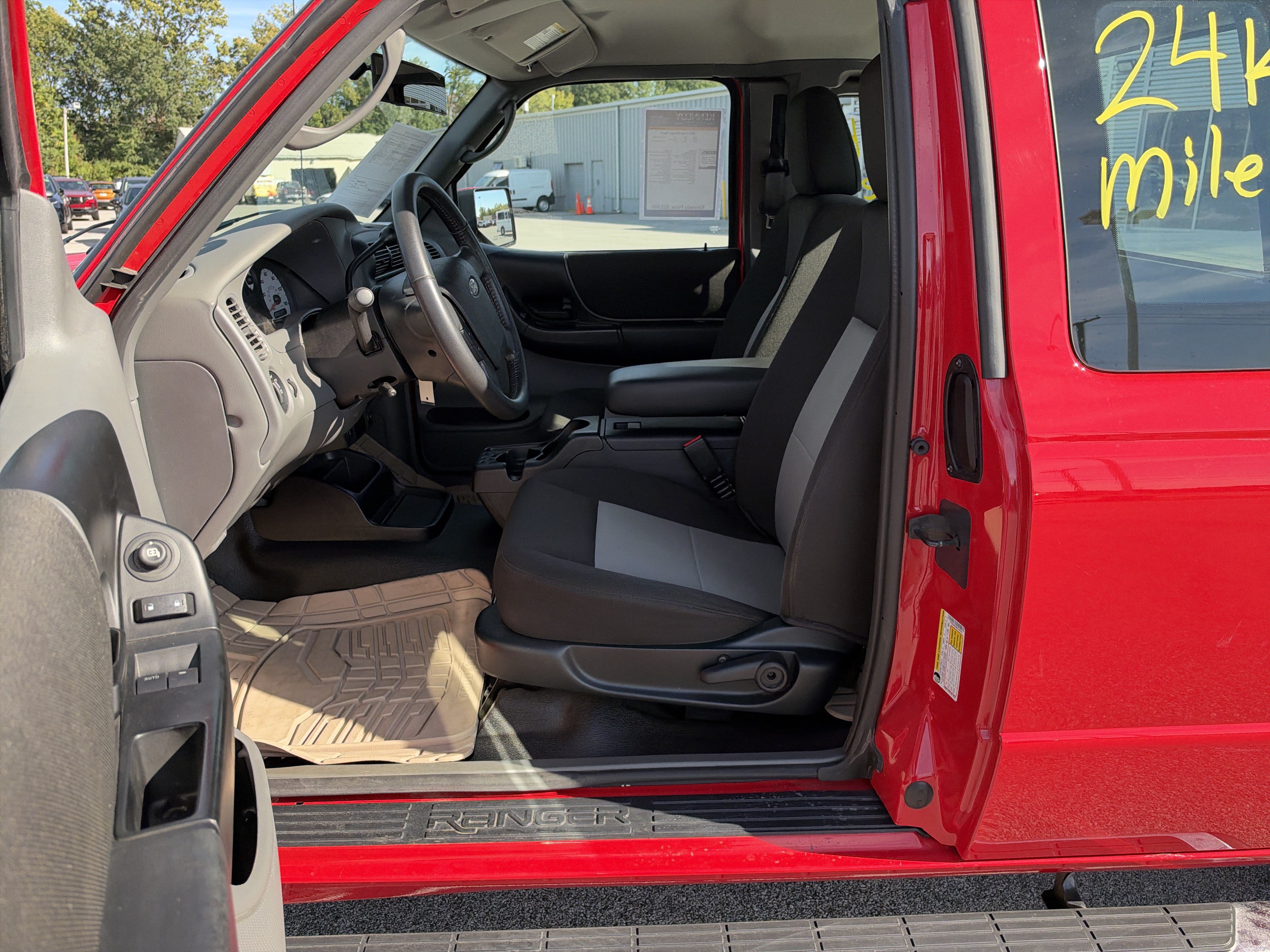 Used 2011 Ford Ranger Sport w/ Bright Trim Group RWD image 16