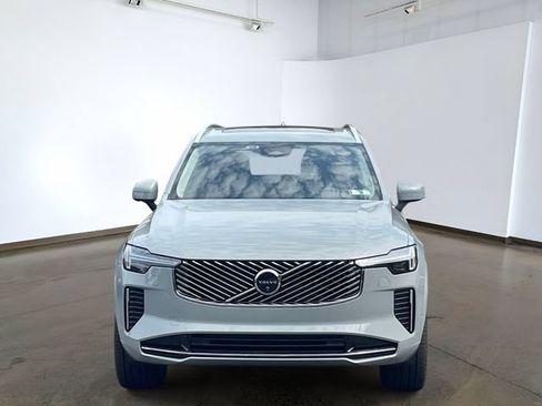 Used 2026 Volvo XC90 B6 Plus w/ Protection Package Premier AWD/4WD image 2