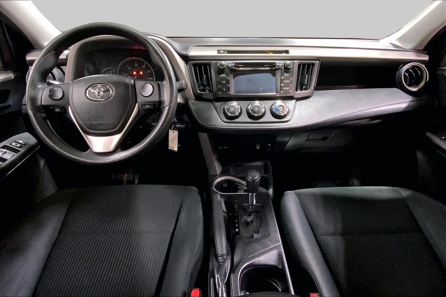 Used 2016 Toyota RAV4 LE AWD/4WD image 16