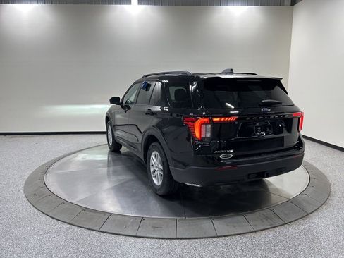 New 2026 Ford Explorer Active image 8