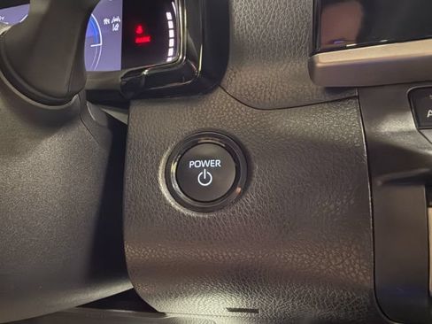 Used 2025 Toyota Camry LE FWD image 19