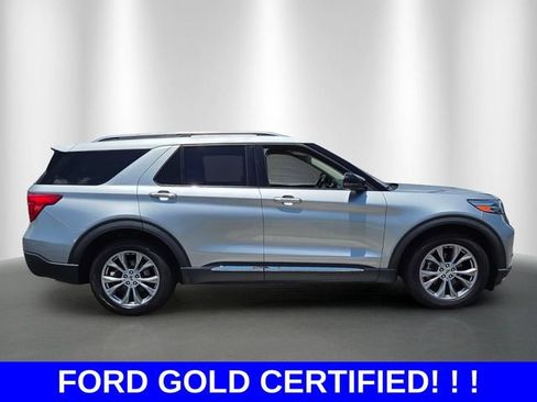 Certified 2022 Ford Explorer Limited w/ Equipment Group 301A RWD image 6
