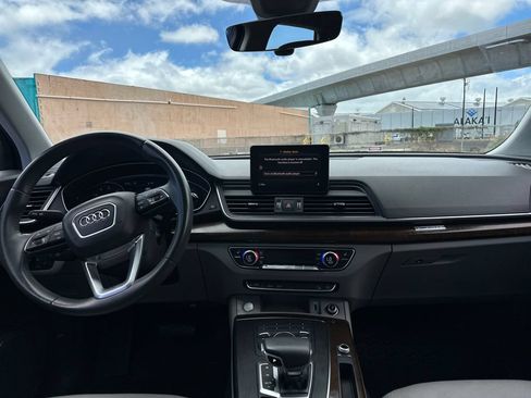 Used 2019 Audi Q5 2.0T Premium w/ Convenience Package AWD/4WD image 14
