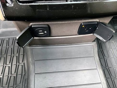 Used 2021 Lincoln Aviator Grand Touring w/ Equipment Group 302A image 16