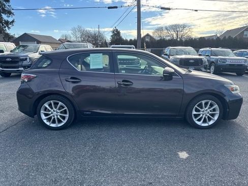 Used 2013 Lexus CT 200h image 6