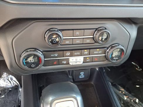 Used 2025 Ford Bronco Big Bend AWD/4WD image 17