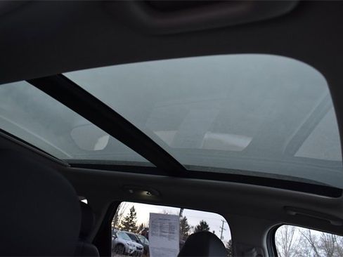 Certified 2023 Kia Sorento S w/ Panoramic Sunroof Package image 13