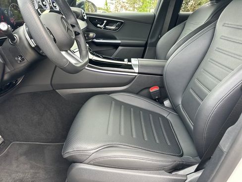 Certified 2025 Mercedes-Benz GLC 300 GLC 300 image 19