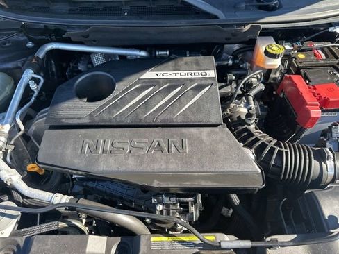 Used 2023 Nissan Rogue S image 30