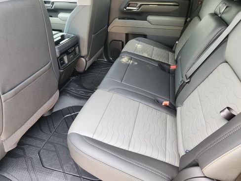 New 2026 Chevrolet Silverado 2500 ZR2 AWD/4WD image 31