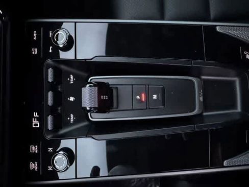 Used 2023 Porsche 911 Carrera 4S image 15