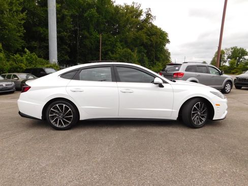 Used 2022 Hyundai Sonata Limited FWD image 4