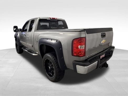 Used 2013 Chevrolet Silverado 2500 LT w/ Snow Plow Prep Package AWD/4WD image 8