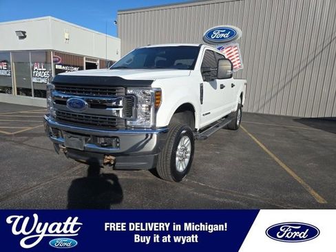 Used 2019 Ford F250 XLT image 1