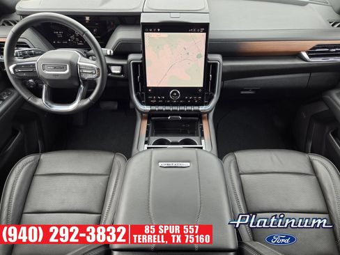 Used 2025 GMC Yukon Denali AWD/4WD image 25