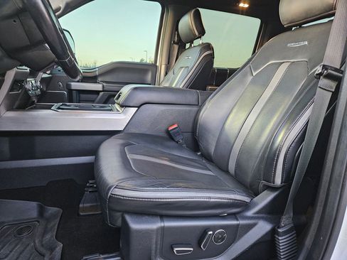 Used 2019 Ford F250 Platinum w/ Platinum Ultimate Package image 17