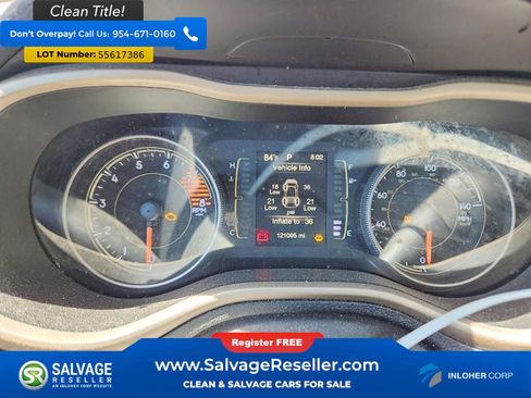 Used 2017 Jeep Cherokee Sport AWD/4WD image 12