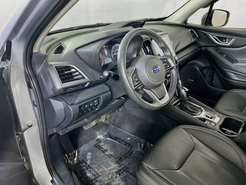 Used 2023 Subaru Forester Touring AWD/4WD image 9