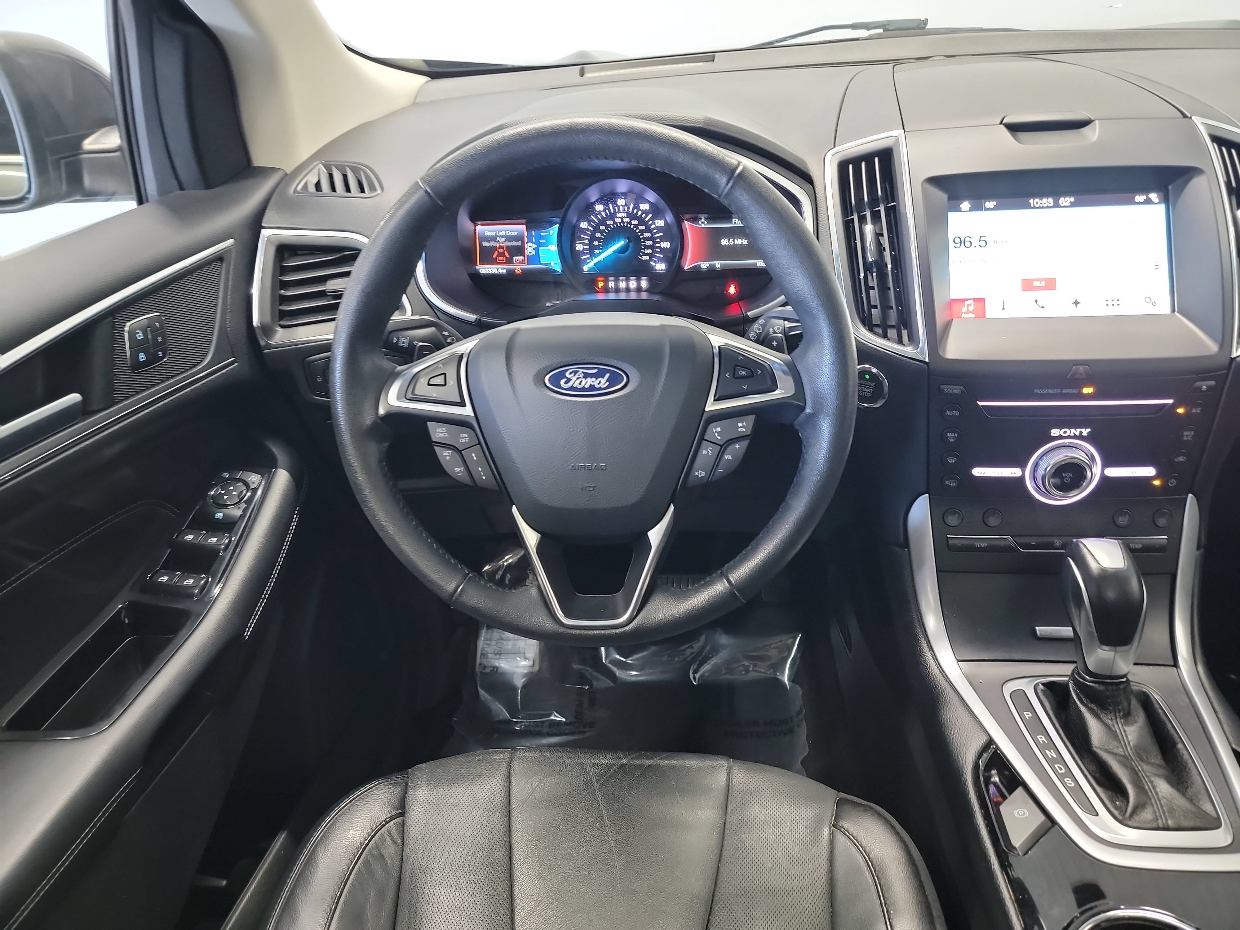 Used 2018 Ford Edge Titanium w/ Equipment Group 301A AWD/4WD image 16