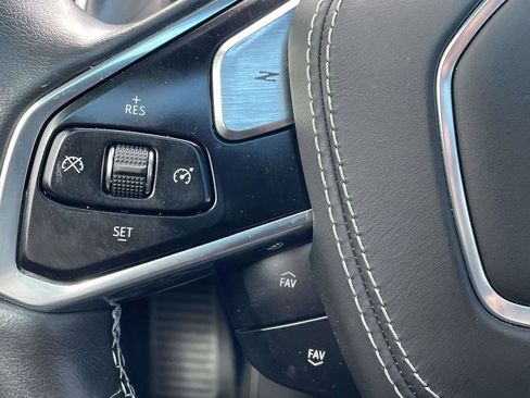 Used 2021 Chevrolet Corvette Stingray w/ Z51 Performance Package image 21