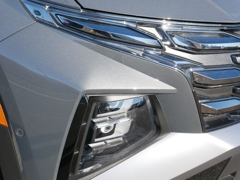 Used 2025 Hyundai Tucson Limited image 16