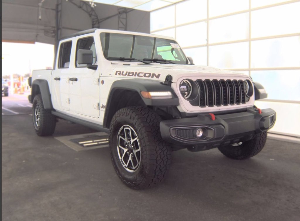 Used 2026 Jeep Gladiator Rubicon AWD/4WD image 1