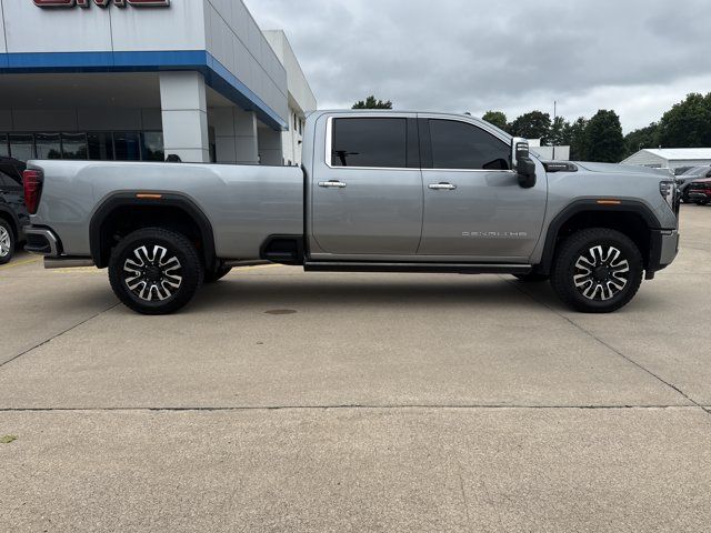 Used 2026 GMC Sierra 3500 Denali Ultimate w/ Snow Plow Prep/Camper Package AWD/4WD image 2