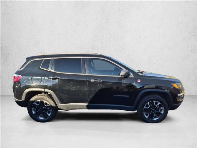Used 2018 Jeep Compass Trailhawk w/ Navigation Group AWD/4WD image 4